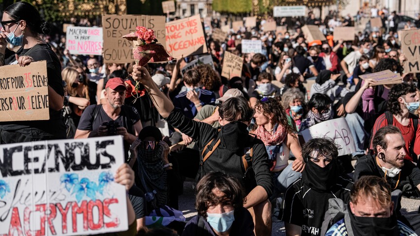 Nearly half a million take to the streets across France in student protests