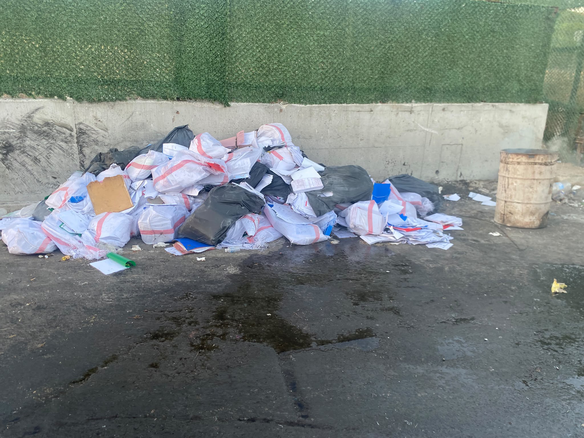 İzmir'de Çeşme Belediyesine yönelik operasyonda 9 şüpheli gözaltına alındı 1 İzmir'de Çeşme Belediyesine yönelik operasyonda 9 şüpheli gözaltına alındı