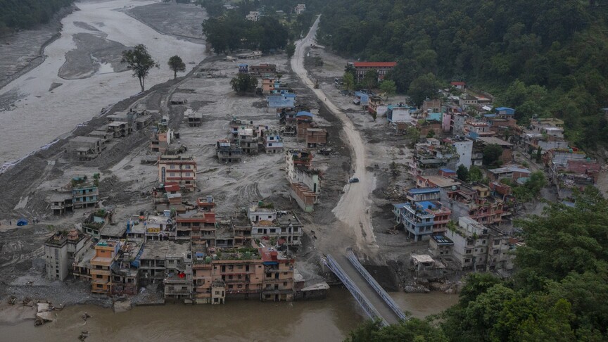 Nepal'de sel felaketinde kaybolan binlerce kişi için arama kurtarma çalışmaları sonlandırılacak