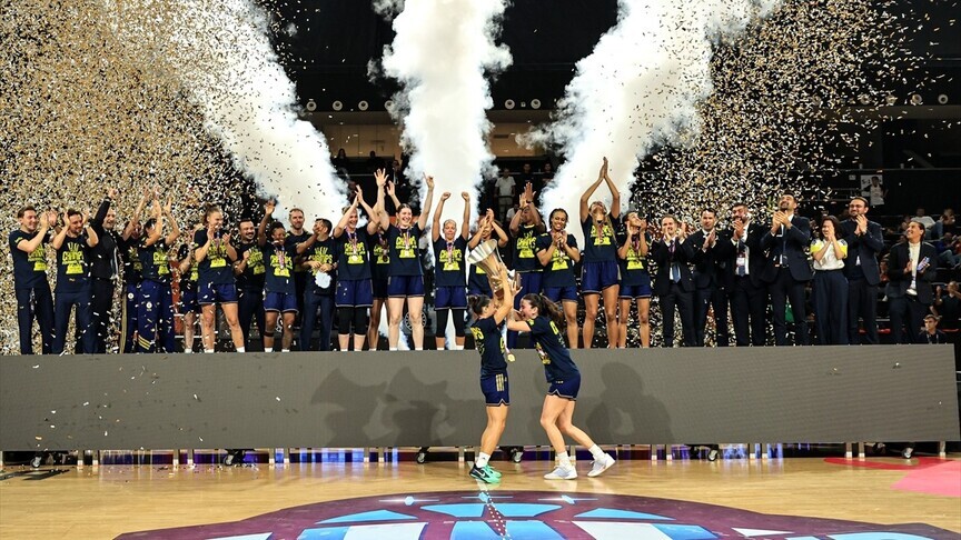 Fenerbahce Beat Mersin to Claim Third SuperCup Women's Title