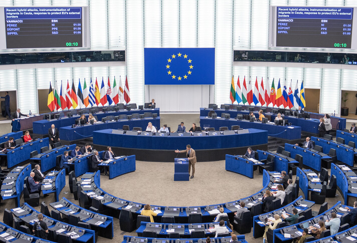 Europe : le Parlement appelle Ã  des mesures contre lâÂ« entrisme islamiste Â»