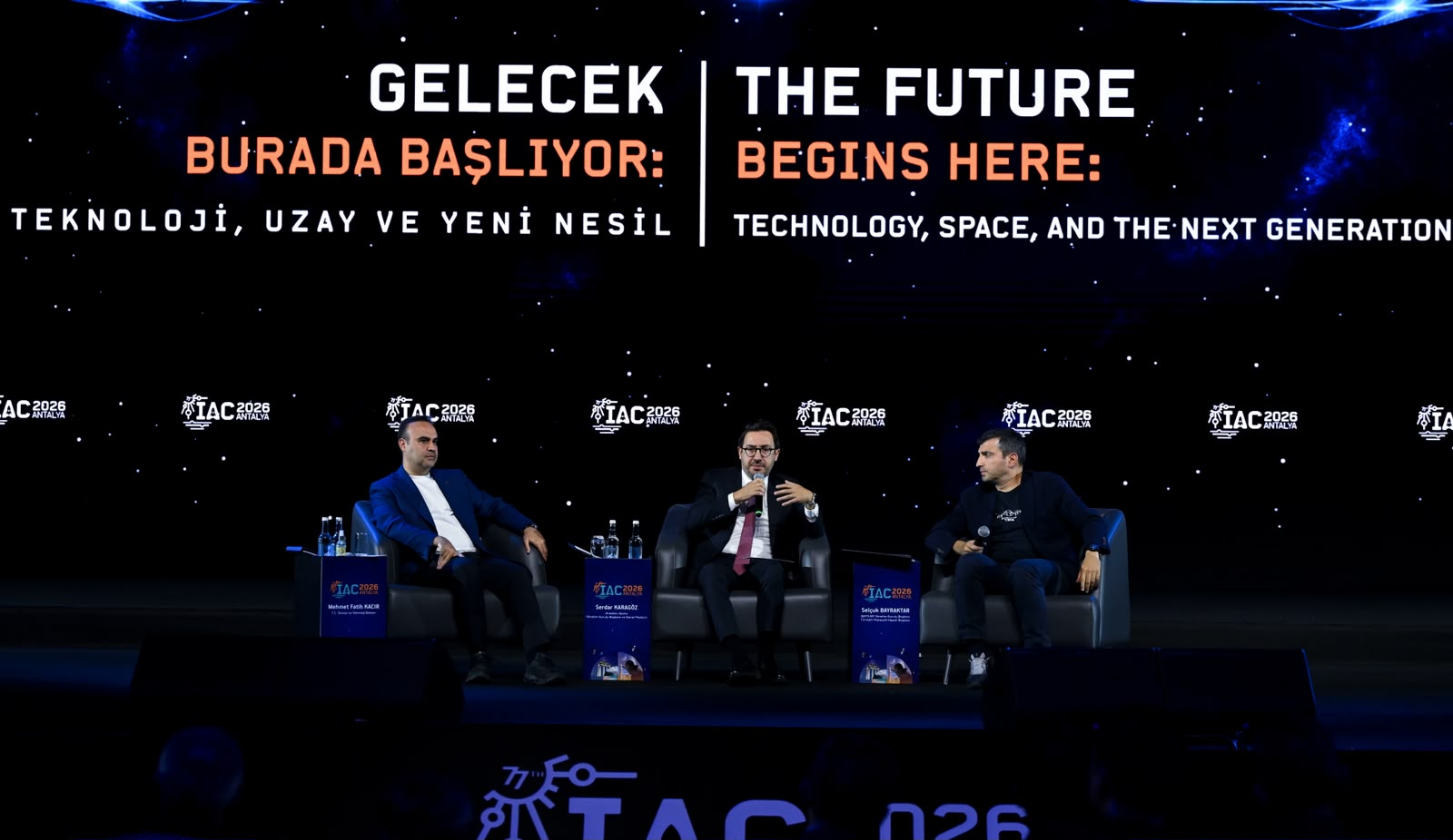 "Gelecek Burada Başlıyor: Teknoloji, Uzay ve Yeni Nesil" paneli yapıldı 3 "Gelecek Burada Başlıyor: Teknoloji, Uzay ve Yeni Nesil" paneli yapıldı