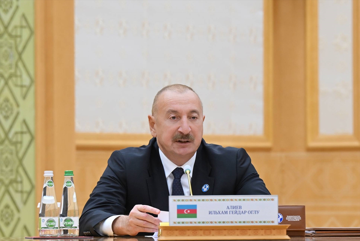 Aliyev, Azerbaycan üzerinden transit taşımacılığın yüzde 10 arttığını bildirdi 1 Aliyev, Azerbaycan üzerinden transit taşımacılığın yüzde 10 arttığını bildirdi