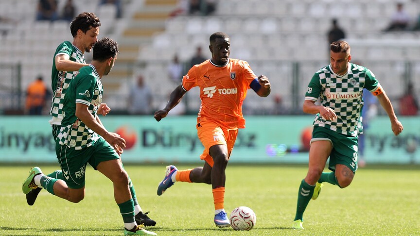 TÜMOSAN Konyaspor ile İstanbul Başakşehir berabere kaldı haber görseli