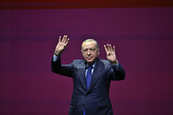 Presidenti Erdogan thekson historinë e përbashkët dhe lidhjet kulturore mes vendeve turkike