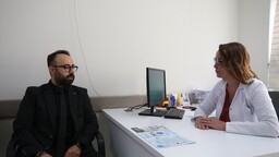 Sağlık çalışanları sigara bağımlılığından poliklinikteki tedaviyle kurtuldu