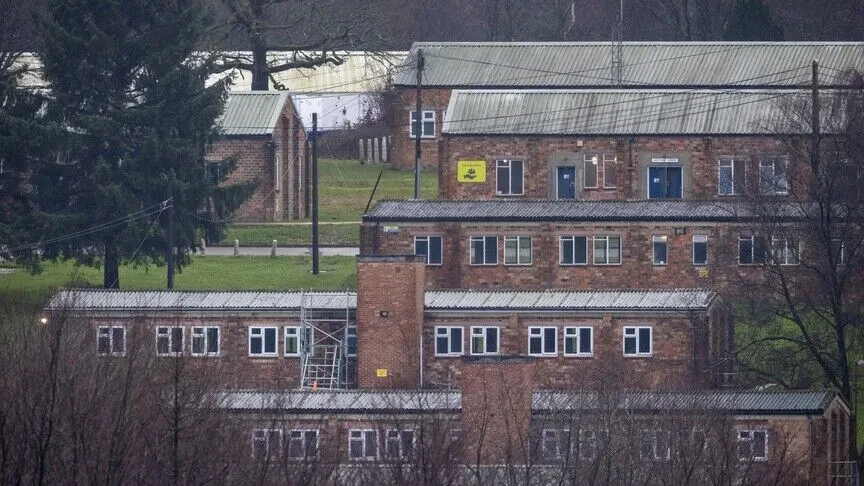 Partia e ekstremit të djathtë  Reform UK  zotohet se do ta pezullojë sistemin e azilit deri në 5 vjet nëse zgjidhet