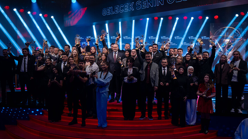 TRT'nin "Geleceğin İletişimcileri Yarışması"nda ödüller sahiplerini buldu