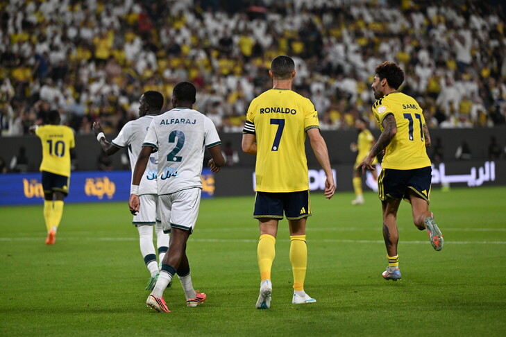 Liga e futbollit e Arabisë Saudite shtyn tri ndeshje pas sulmeve të Huthive