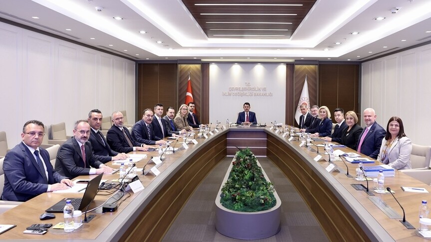 Bakan Kurum, İzmir Büyükşehir Belediye Başkanı Tugay ile görüştü haber görseli
