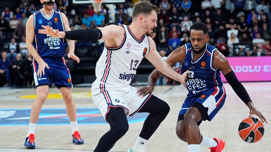 Anadolu Efes sahasında Bayern Münih'e 101-93 mağlup oldu