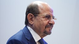 Yemen Başbakanı Zindani: Husilerin Taiz'i kuşatması ve sivilleri hedef alması savaş suçudur