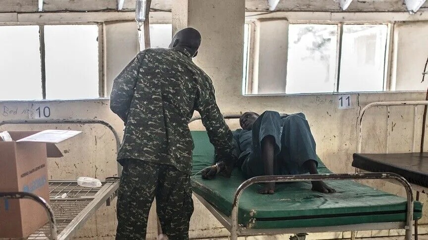 Rrjeti i Mjekëve të Sudanit paralajmëron për përkeqësimin e kushteve për mbi 6 500 persona të mbajtur nga RSF ja