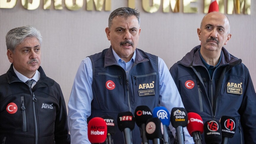Bakan Çiftçi: Turuncu uyarı verilen illerde vatandaşlarımız mümkün mertebe evlerinden dışarıya çıkmasınlar haber görseli