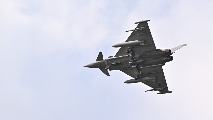 Poland scrambles aircraft as Russia strikes western Ukraine amid Warsaw-Trump rift