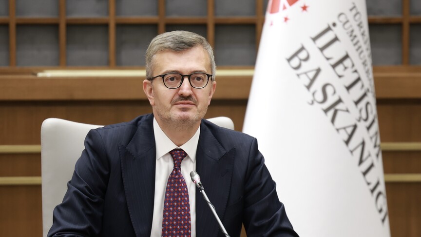 İletişim Başkanı Duran, Özdemir Bayraktar'ı vefatının 5. yılında andı