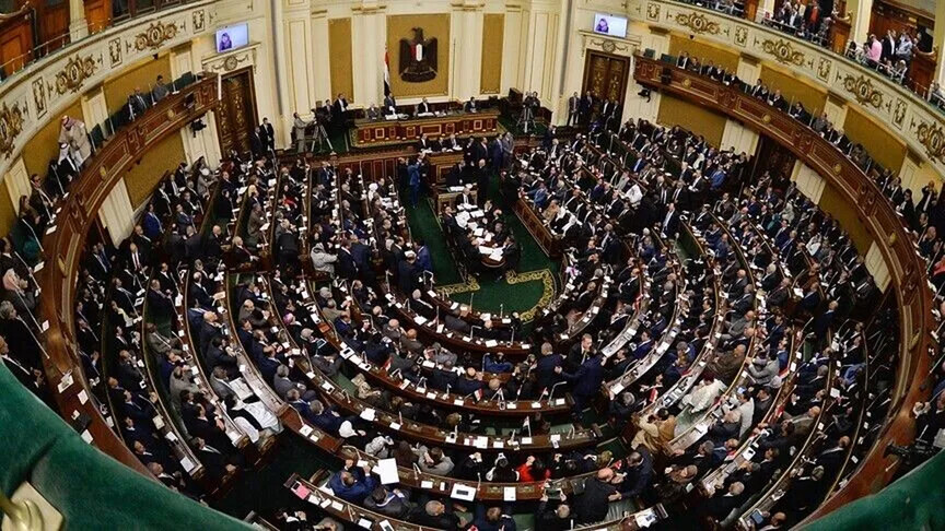 Parlamenti i Egjiptit shtyn seancën për mbështetjen e mundshme ushtarake për Arabinë Saudite