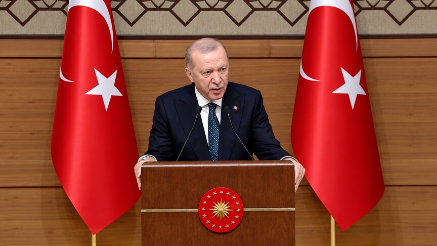 Cumhurbaşkanı Erdoğan: Türkiye'nin kılına zarar gelmemesi için gecemizi gündüzümüze katıyoruz