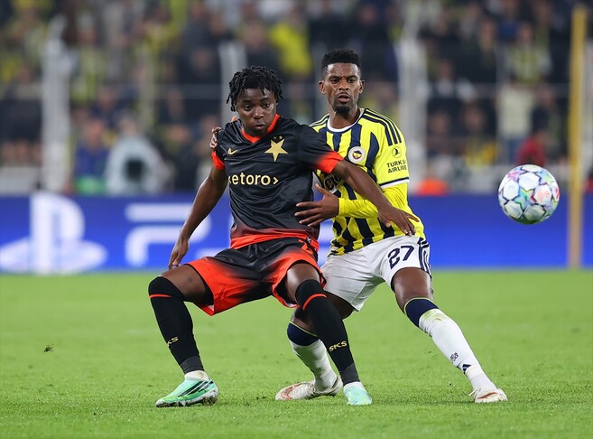 Fenerbahçe, Slavia Prag ile berabere kaldı
