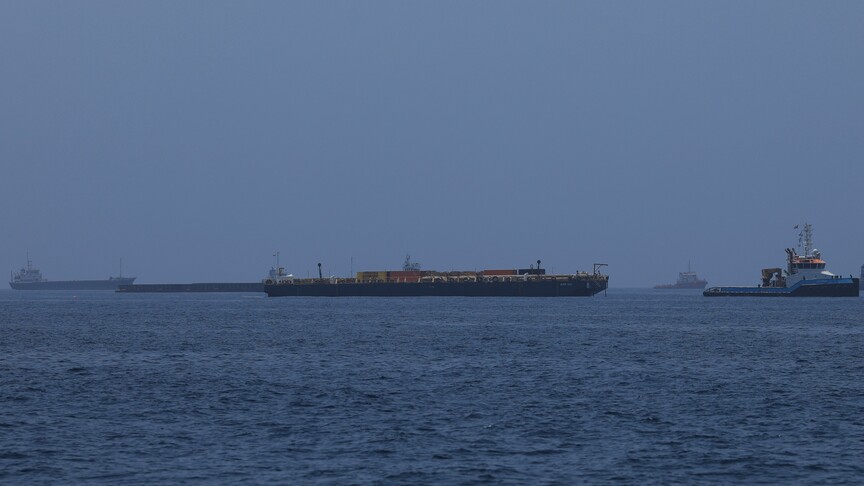 İngiltere Deniz Ticaret Operasyonları: Umman açıklarında bir tankere askeri güçler müdahale etti haber görseli