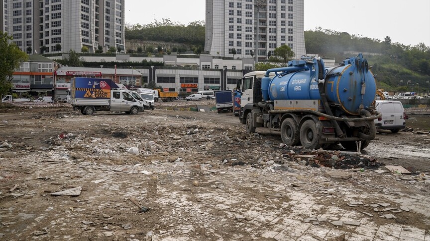Selden etkilenen Ayazağa'da ıslah çalışmaları sürüyor