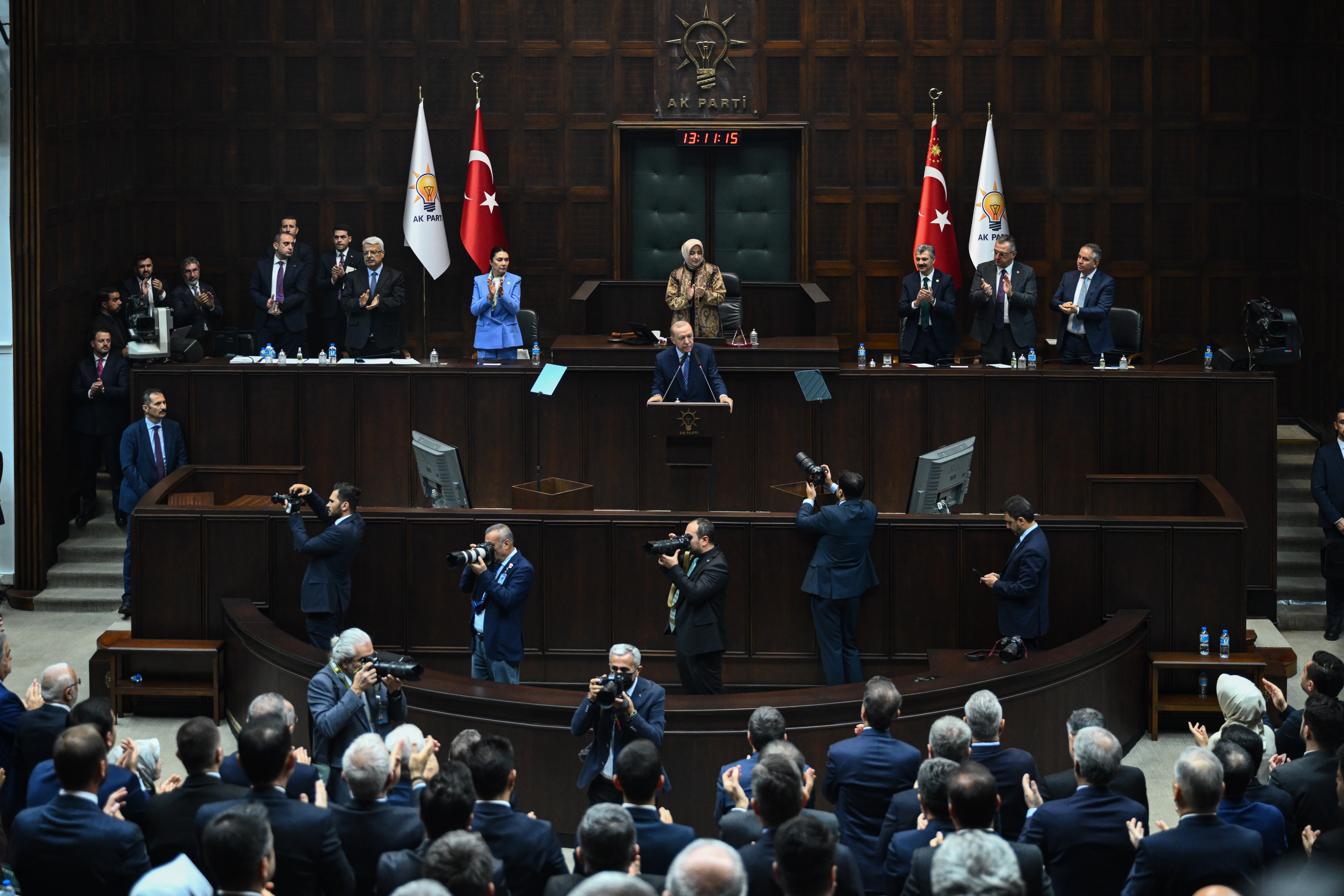 erdogan-fon-sorusturmasiTürkiye'de İş Dünyası Dergisi
