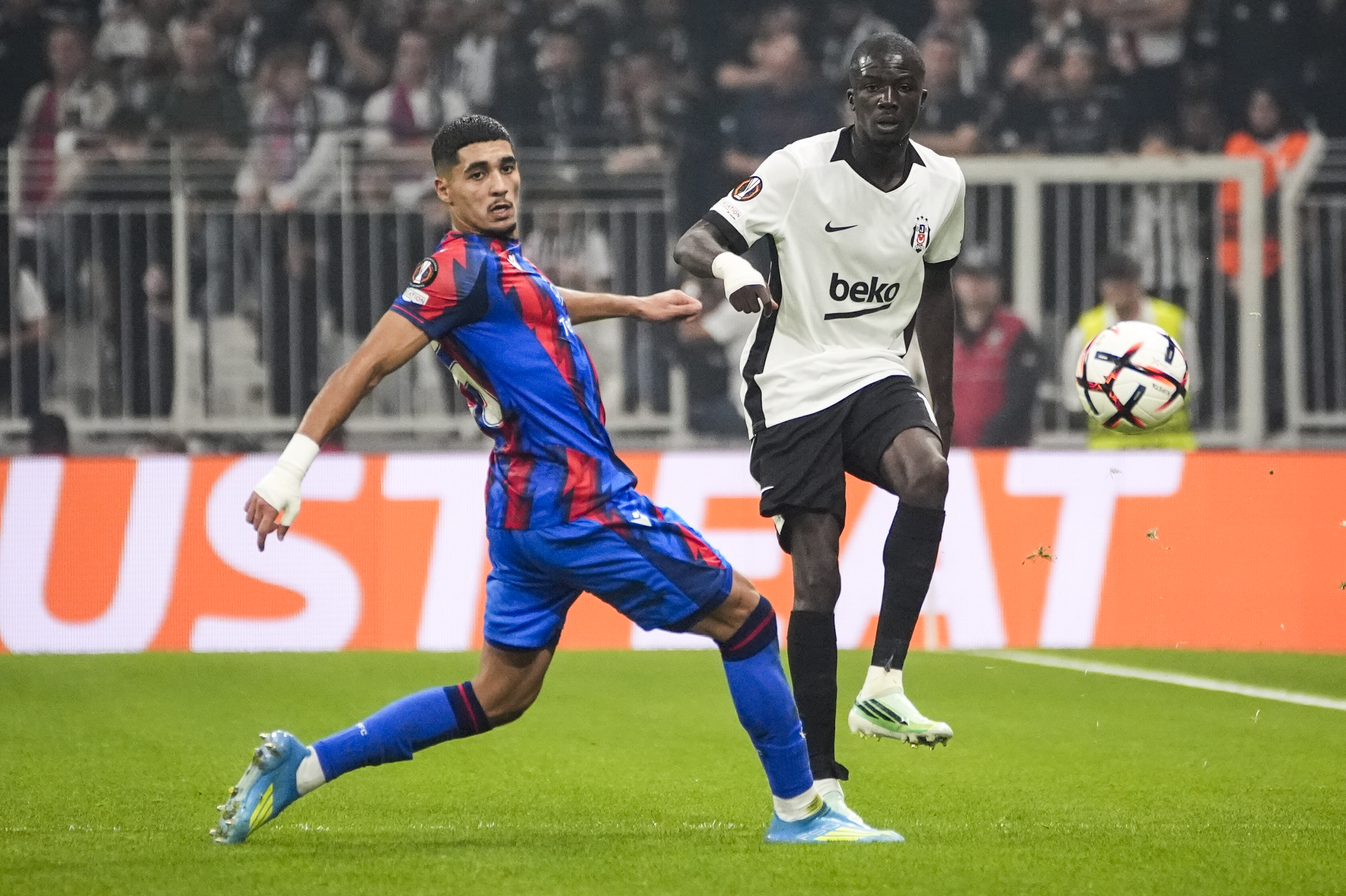 Beşiktaş, Crystal Palace ile berabere kaldı 5 Beşiktaş, Crystal Palace ile berabere kaldı