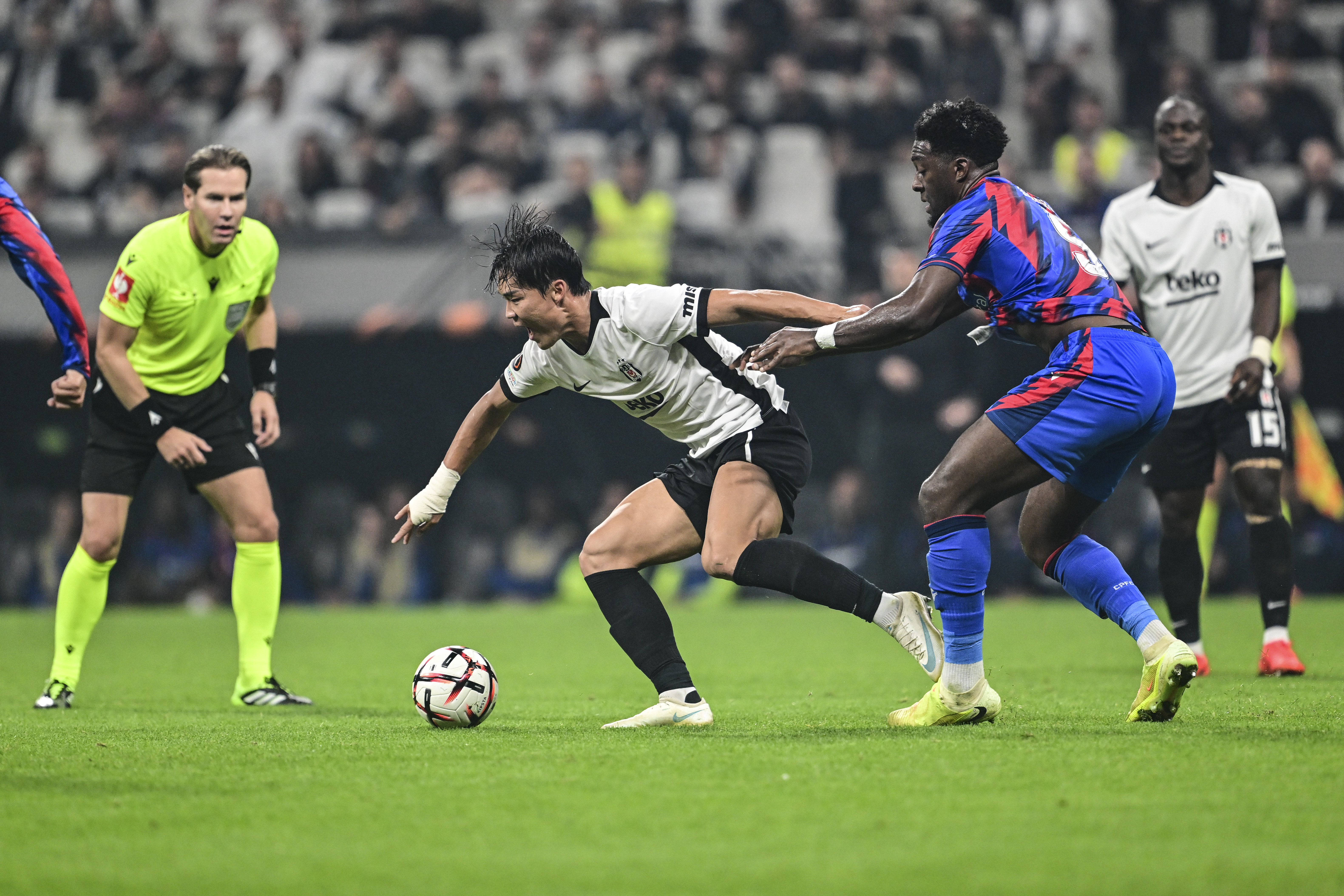 Beşiktaş, Crystal Palace ile berabere kaldı 8 Beşiktaş, Crystal Palace ile berabere kaldı