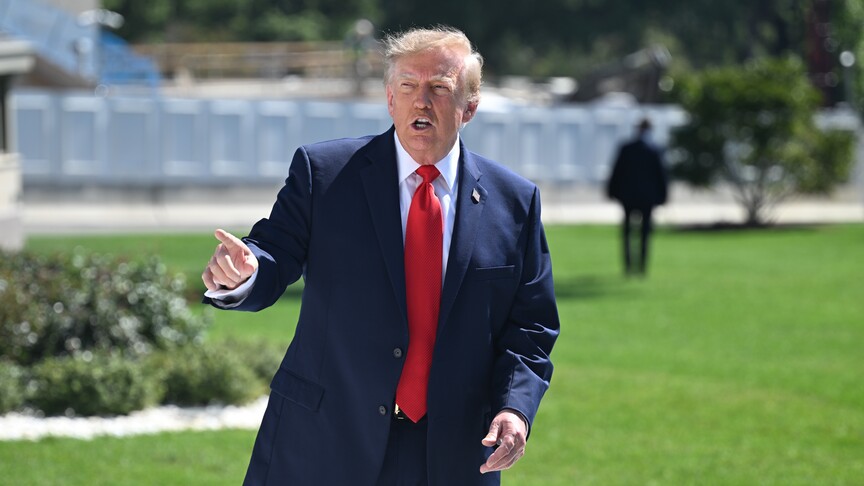 Trump, İran'ın petrol fiyatlarını yükseltmek için "her şeyi" yaptığını savundu