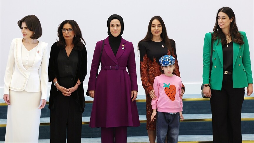 Esra Albayrak: Yapay zeka çağının apaçık sayılan kabullerini sorgulamak zorundayız