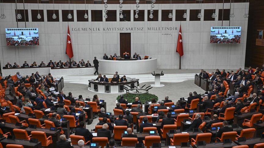 Tasfiyesine Karar Verilen Bazı Yatırım Fonları Hakkında Kanun Teklifi, TBMM'de kabul edilerek yasalaştı haber görseli