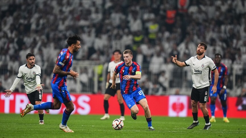 Besiktas and Crystal Palace draw 2-2 in the Europa League
