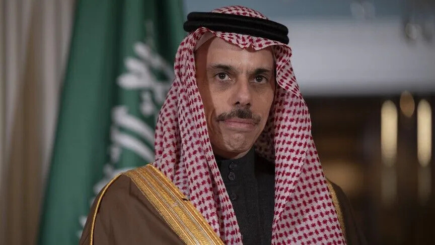 وزير الخارجية السعودي يبحث مع نظيريه الإماراتي والمغربي تطورات المنطقة
