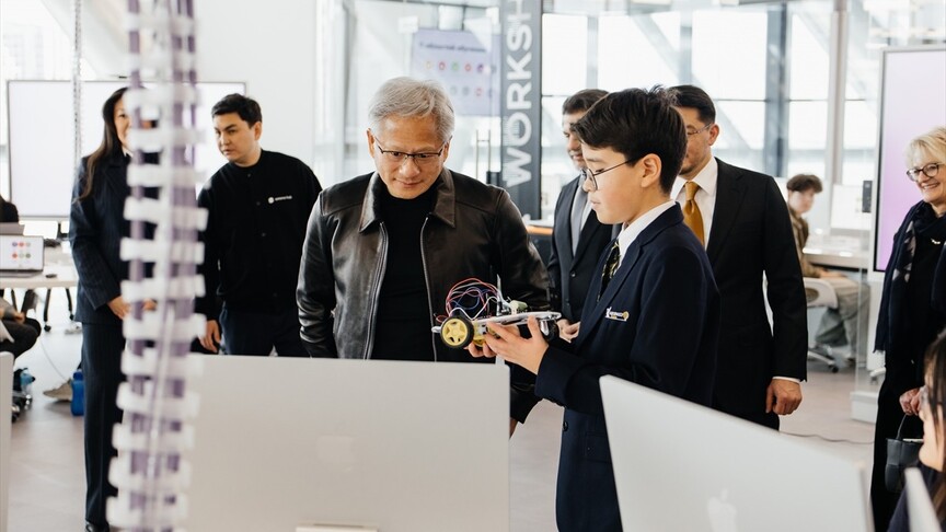 NVIDIA'nın CEO'su Huang, Kazakistan'ın küresel bir fiziksel yapay zeka merkezi olabileceğini söyledi haber görseli