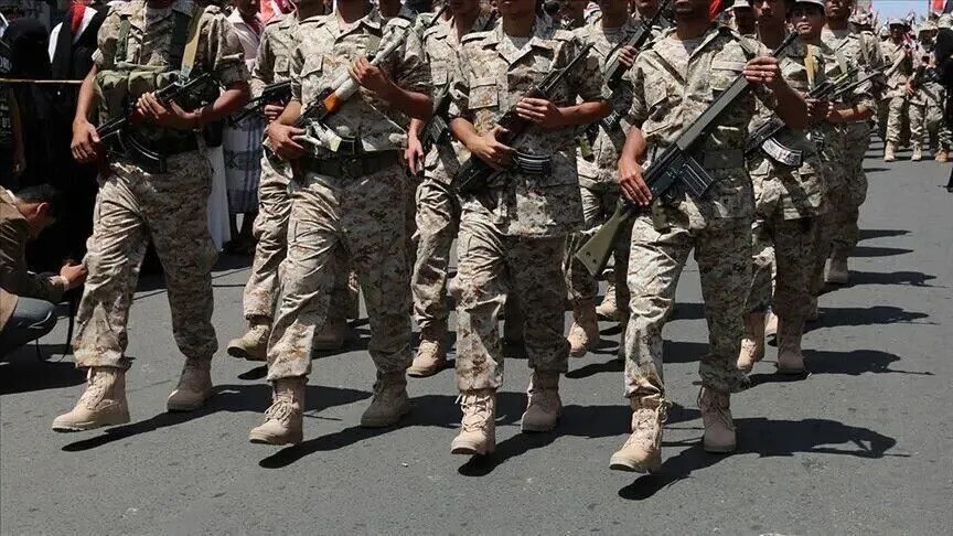 الجيش اليمني يعلن مقتل وإصابة أكثر من 35 حوثيا بعملية في تعز