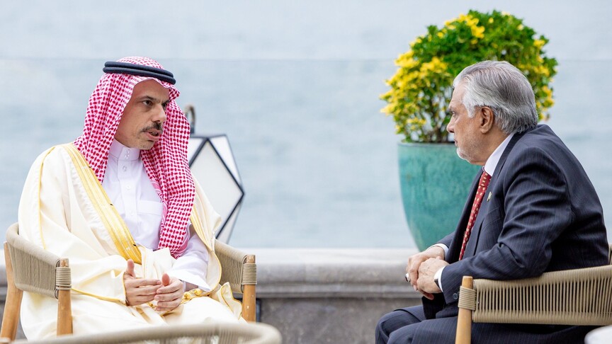 السعودية وباكستان تبحثان تطورات اليمن وأمن الملاحة البحرية