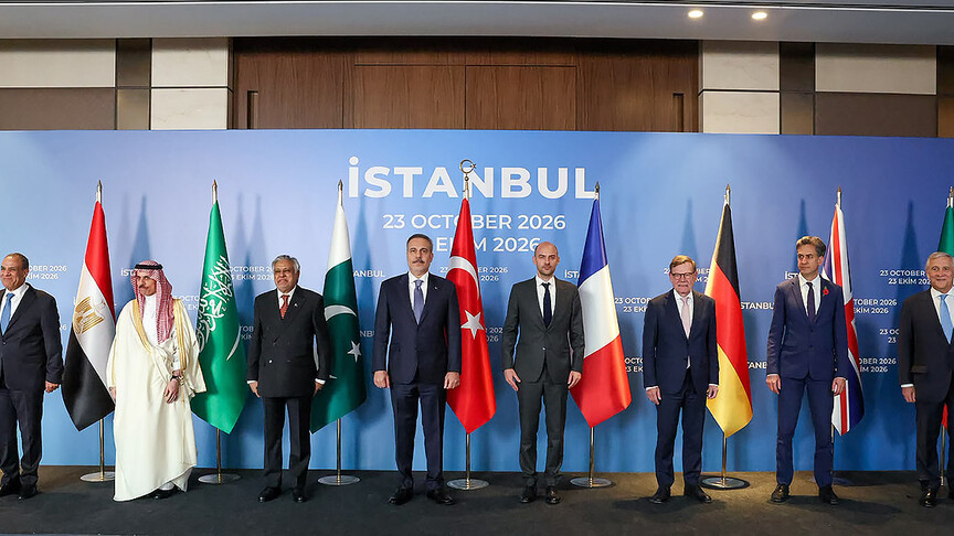 İstanbul'da İtalya'nın da katılımıyla düzenlenen R4+E3 Dışişleri Bakanları Toplantısı başladı