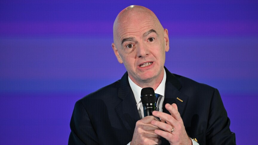 FIFA Başkanı Infantino, dünya futbolunun desteğini aldığına inanıyor haber görseli