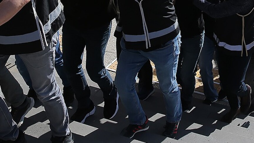 Bursa ve İstanbul'da uyuşturucu operasyonunda 17 zanlı tutuklandı
