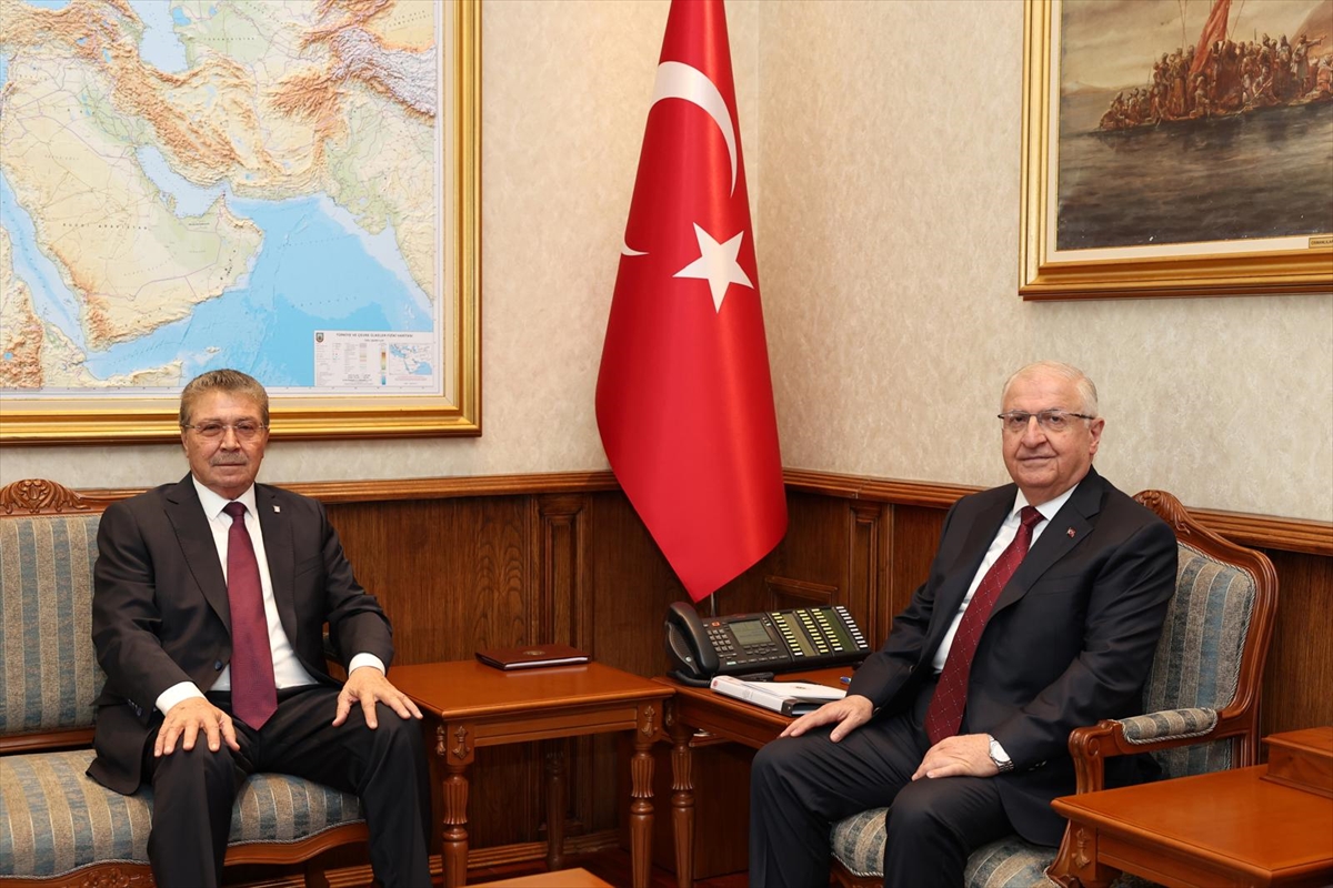 Milli Savunma Bakanı Güler, KKTC Başbakanı Üstel ile görüştü