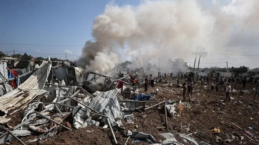 Ushtria izraelite djeg kampin e të zhvendosurve në Gaza  mbeten të pastrehë 800 palestinezë