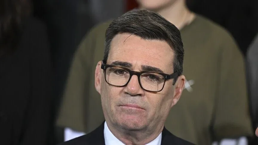 Kryeministri britanik  Rishikimi i marrëveshjes së Brexit it me BE në mund t i  bashkojë njerëzit 