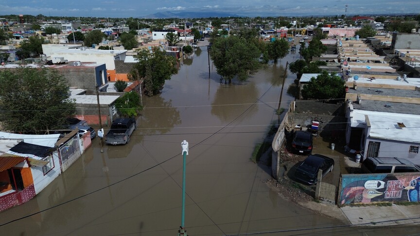 Flooding disrupts traffic in Mexico's Ciudad Juarez after heavy rains