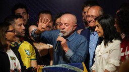 Brezilya'da Lula da Silva dördüncü kez devlet başkanı seçildi