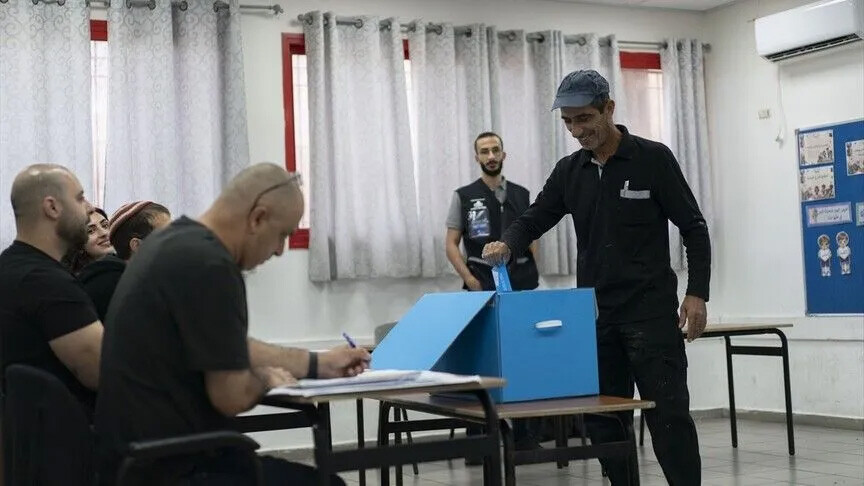 انتخابات إسرائيل.. مشاركة قياسية ونتنياهو يستنجد باليمين