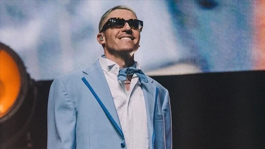 Artistët irlandezë Hozier dhe Kneecap bashkohen me Macklemore në koncertin e parë bamirës për Palestinën