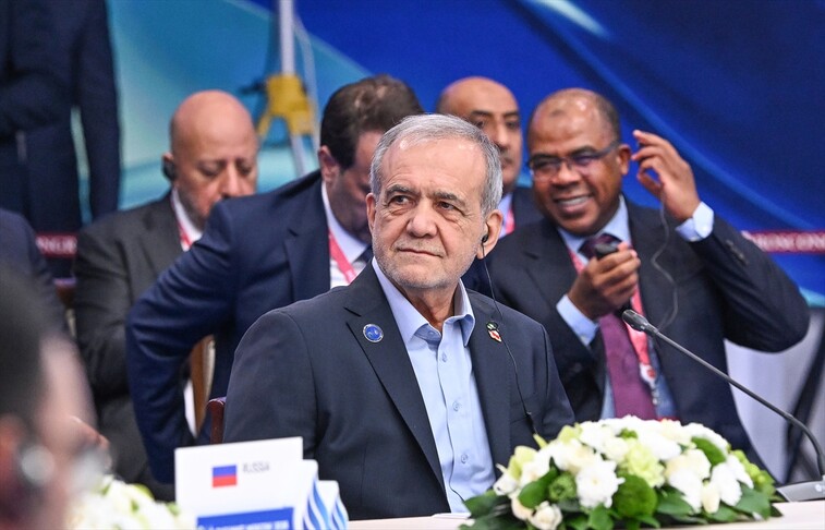 بزشكيان: الهجمات الأمريكية والإسرائيلية على إيران تهدد أمن الطاقة
