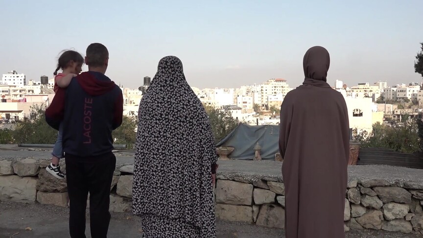 رئيس بلدية الخليل: 5 آلاف فلسطيني بين مهجر ومتضرر جراء الحصار الإسرائيلي