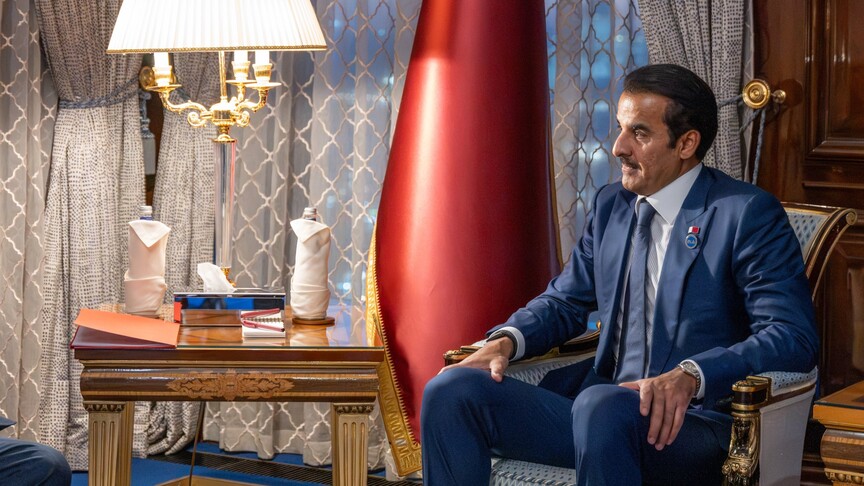 أمير قطر من موسكو: نعول على روسيا في حل أزمة مضيق هرمز