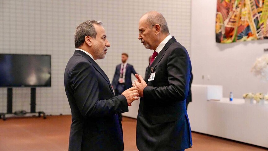 الأردن وإيران يبحثان جهود التوصل لوقف نار "مستدام" بين واشنطن وطهران